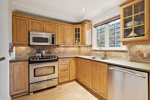 1834 Russell Road, ON K1G 1L5