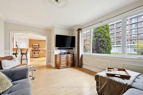 1834 Russell Road, ON K1G 1L5