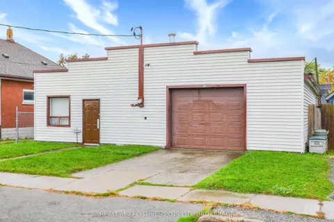 134 Frazer Street, ON L3K 1E5