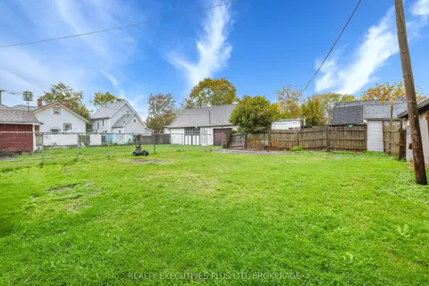 134 Frazer Street, ON L3K 1E5