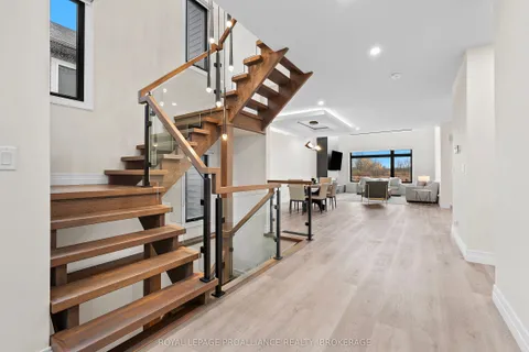 832 Windermere Drive, ON K7P 0N5