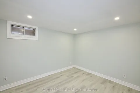 6673 Huggins Street, ON L2J 1H5