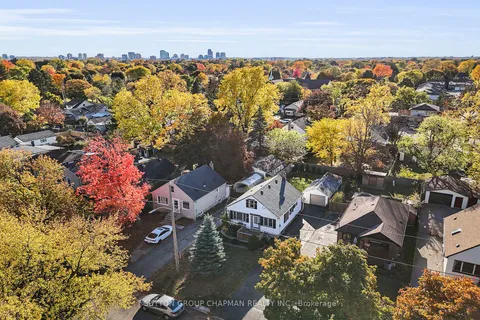 193 Linwood Street, ON N5Y 1W7