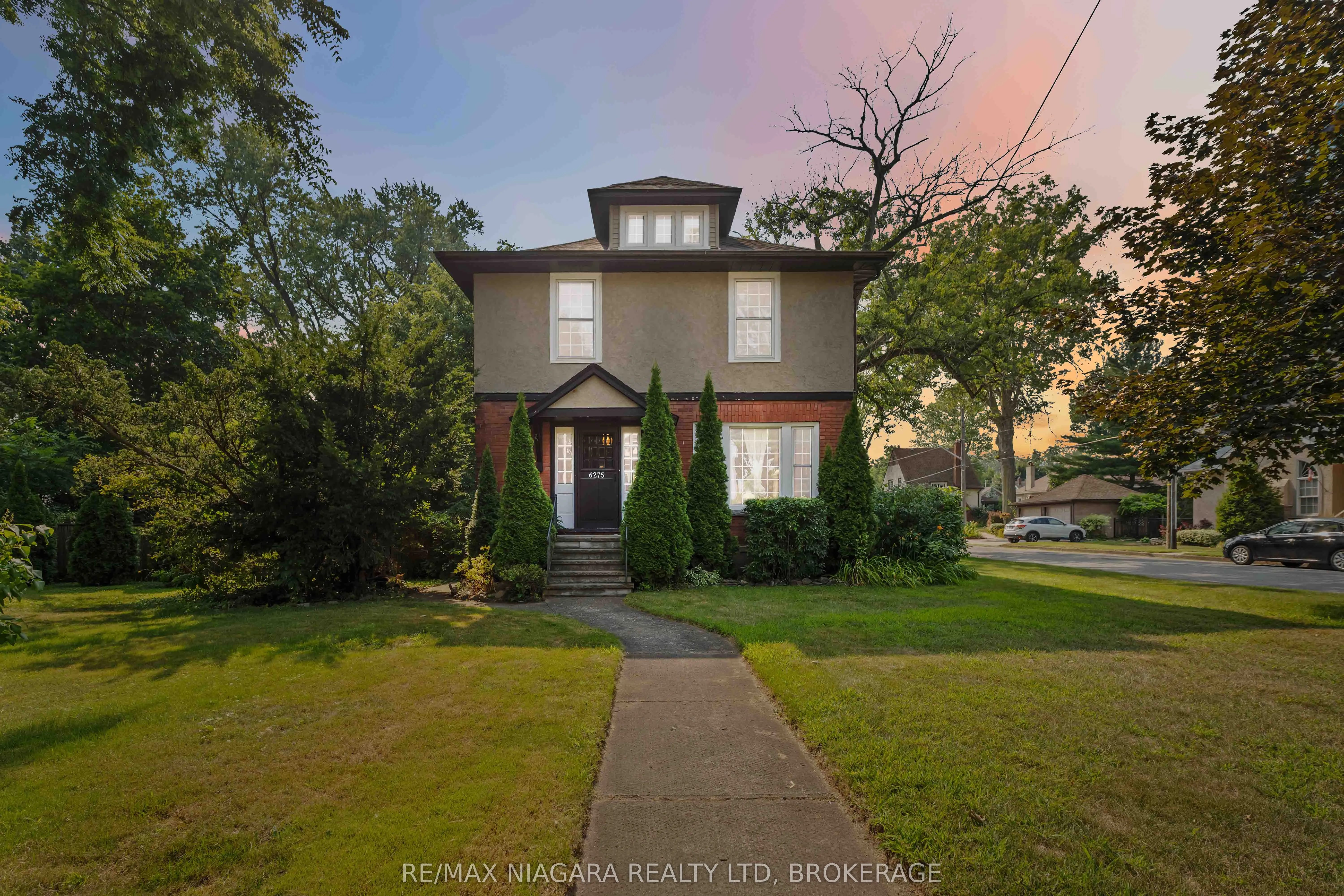 6275 Pine Grove Avenue, ON L2G 4J4