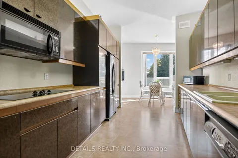 7 Eagle Chase Court, ON K2J 3N5