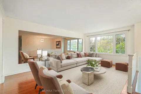 57 Ashgrove Avenue, ON N3R 6E3