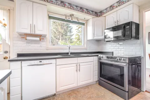 57 Ashgrove Avenue, ON N3R 6E3