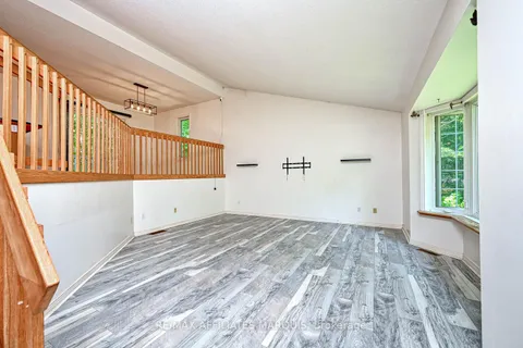 122 Church Avenue, ON K7H 0H1