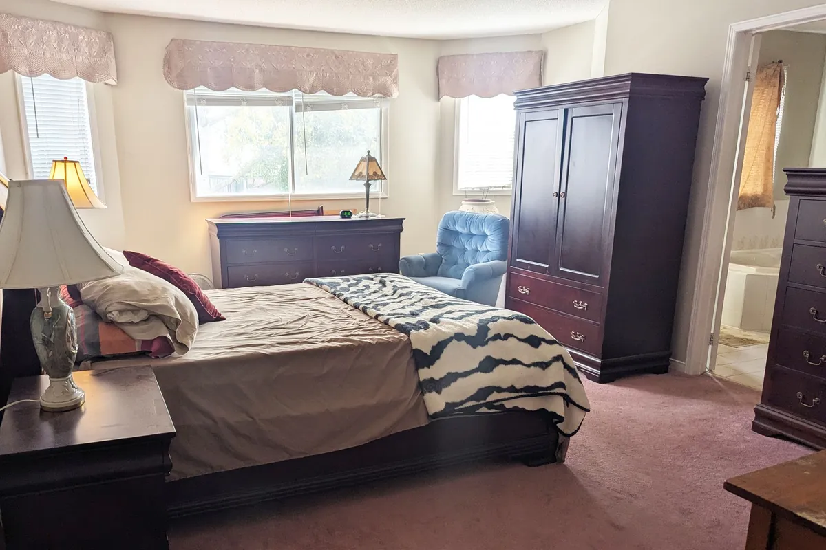 537 Westman Avenue, ON K9K 2E6