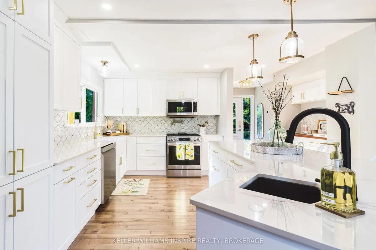 1991 Burbrook Road, ON K7L 4V4