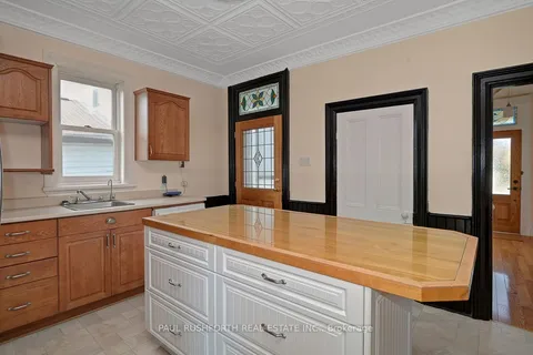 88 Owen Street, ON K0G 1K0