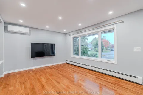 10 Argue Drive, ON K2E 6S1