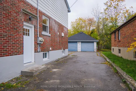 8 Reynolds Crescent, ON K8P 2W7