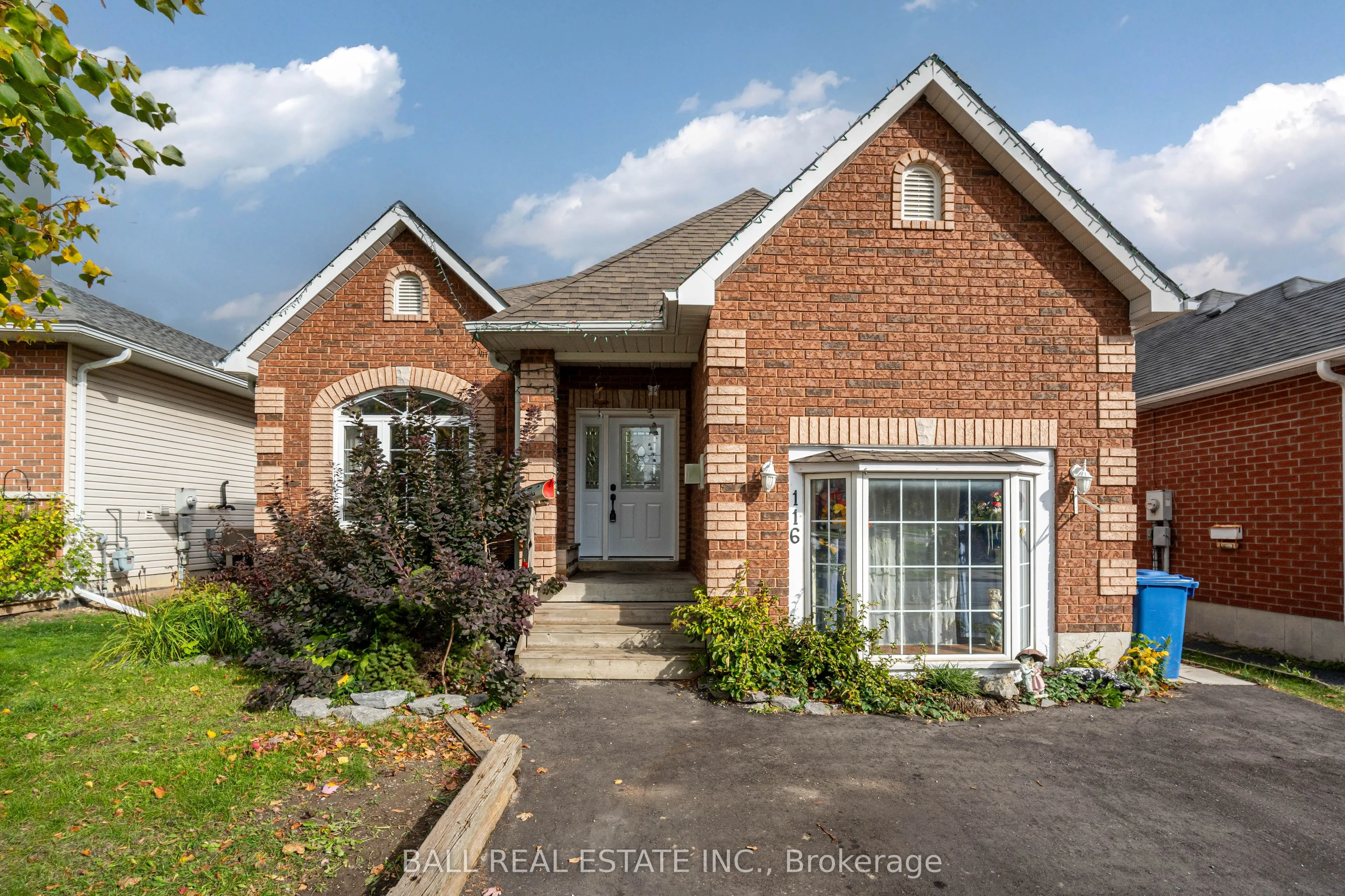 116 Adelaide Street, ON K9V 0B7