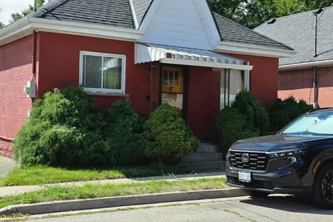 30 Emilie Street, ON N3S 1S4