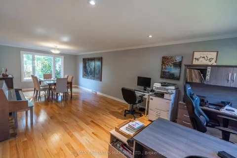 865 Chelsea Crescent, ON K6H 6Y6