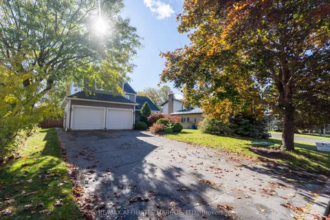 865 Chelsea Crescent, ON K6H 6Y6