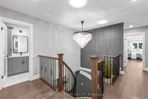 94 Dorchester Drive, ON L3M 1A8