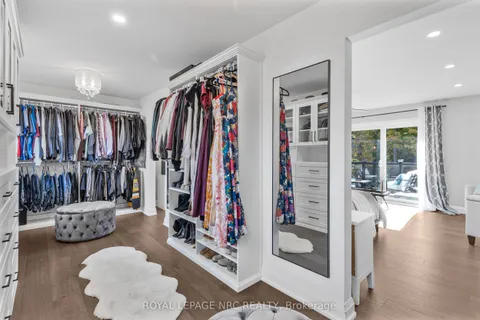 94 Dorchester Drive, ON L3M 1A8