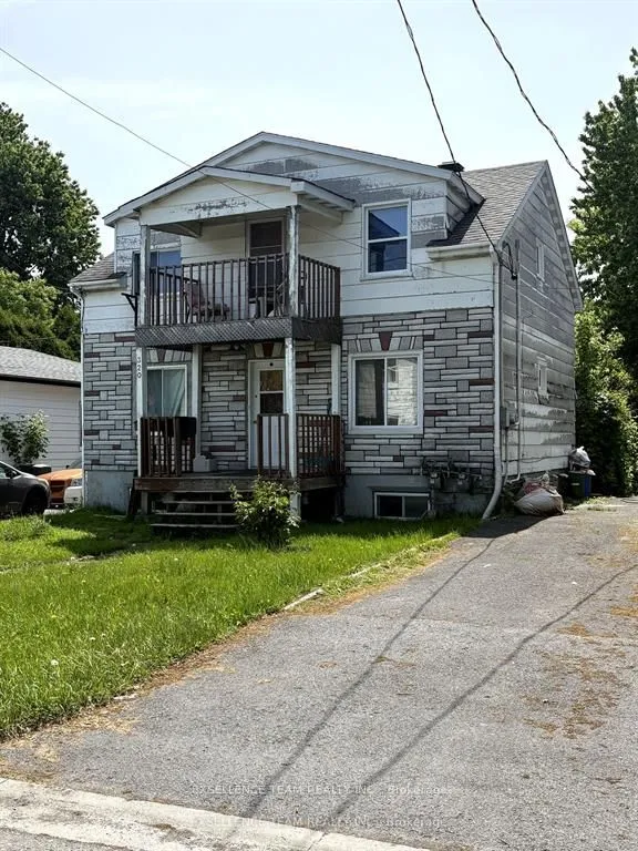 320+322 Andre Avenue, ON K6J 3A1