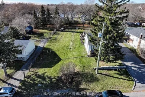 20 SHAW Street, ON K7K 4Y4