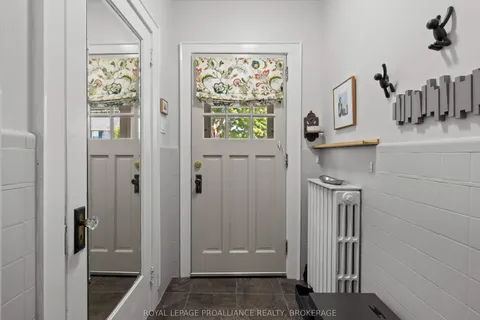 58 Earl Street, ON K7L 2G6