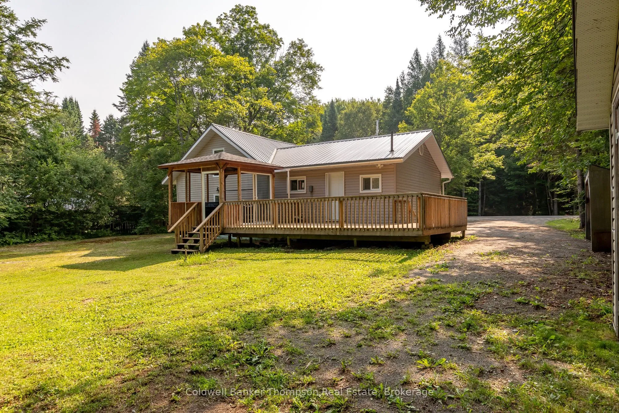 1980 Lone Pine Drive, ON P0B 1L0