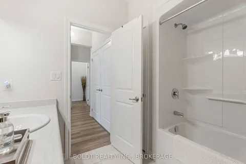 80 Summersides Boulevard, ON L0S 1E6