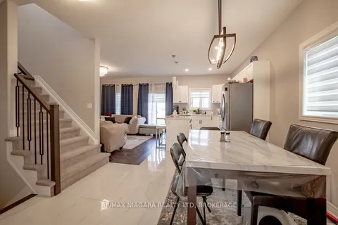 16 Bowman Crescent, ON L2V 0G3