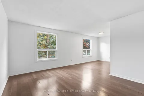 26 October Place, ON N3R 7B4