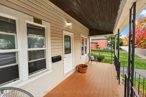 47 Livingston Street, ON K7L 4L1