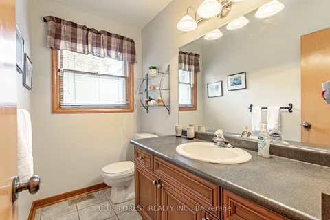 836 Westbury Crescent, ON N6J 3C9