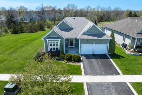 24 Country Club Drive, ON K0H 1G0