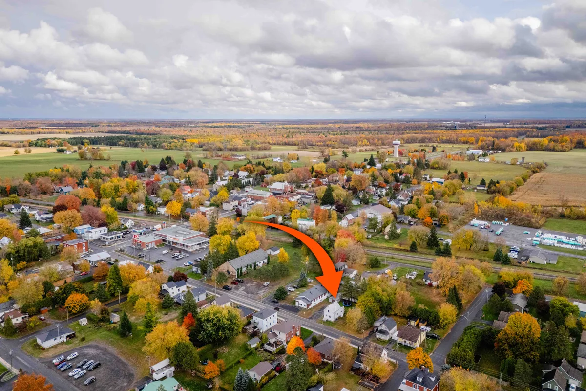 18 Mechanic Street, ON K0C 1T0