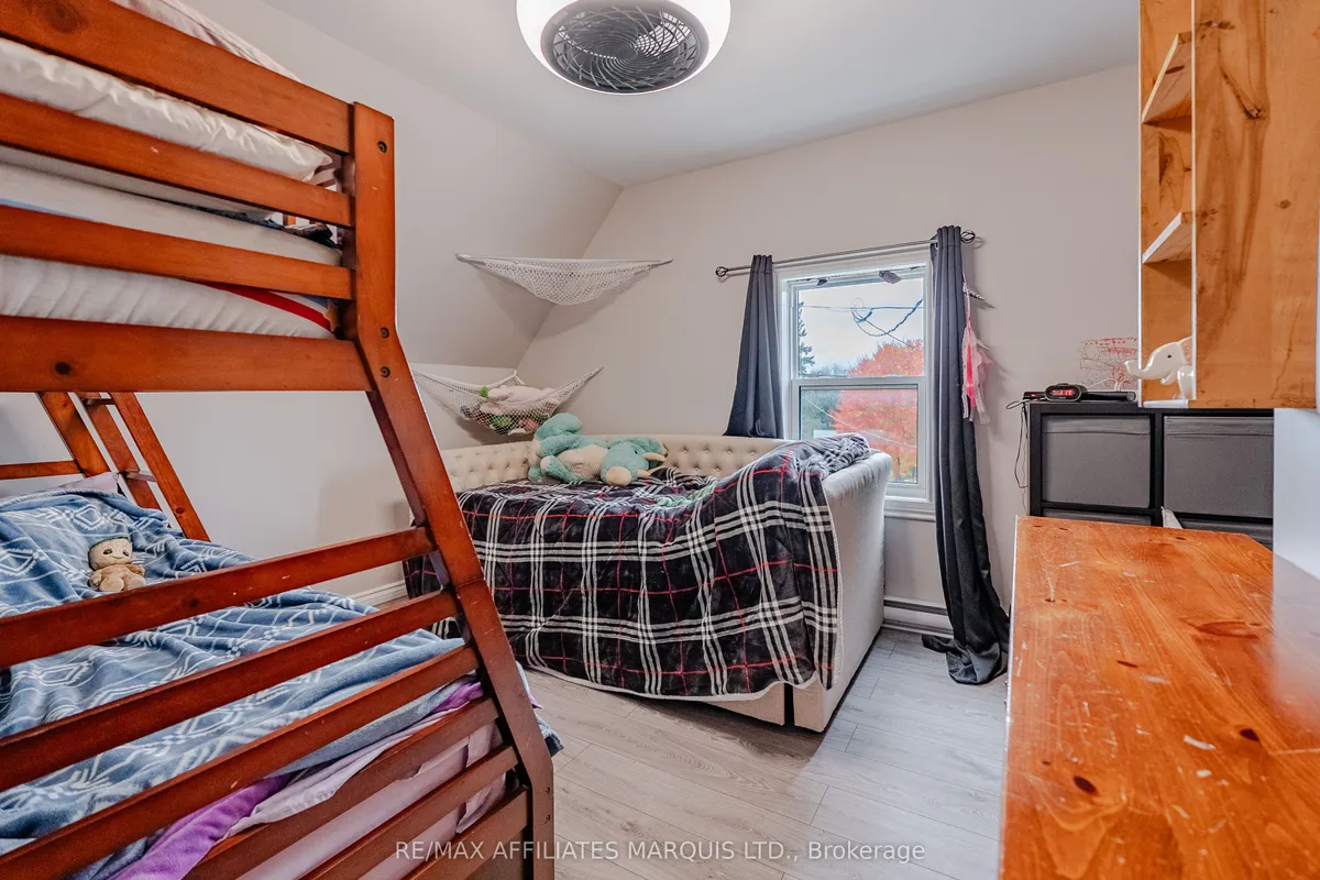 18 Mechanic Street, ON K0C 1T0