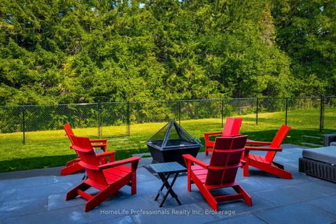 11 Black Willow Court, ON L0R 1R0