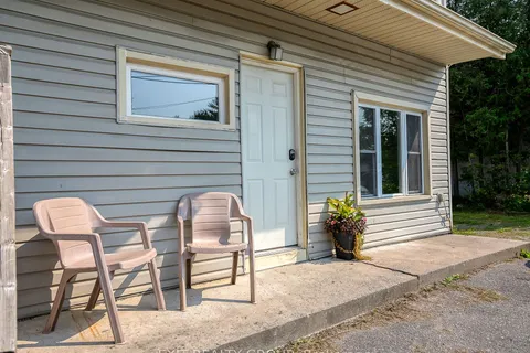 109 Prince Edward Street, ON K0K 1H0