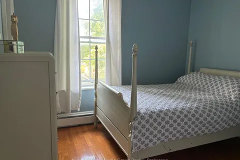 250 Andrew Street, ON L9V 2Y7