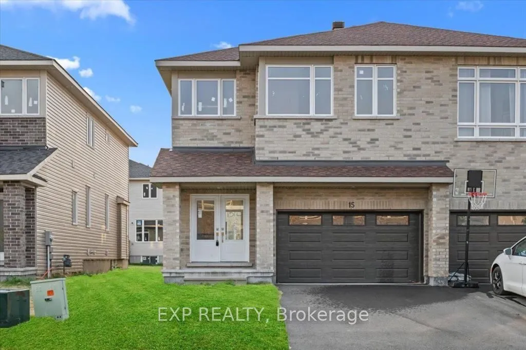 15 Reynolds Avenue, ON K7C 0W4