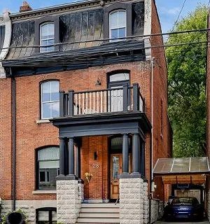 28 Wellington Street, ON K7L 3C1