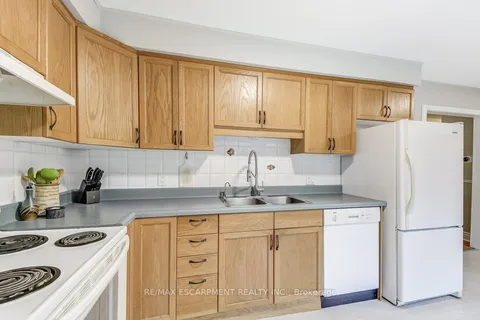 420 Concession 8 Road, ON L0R 2H0