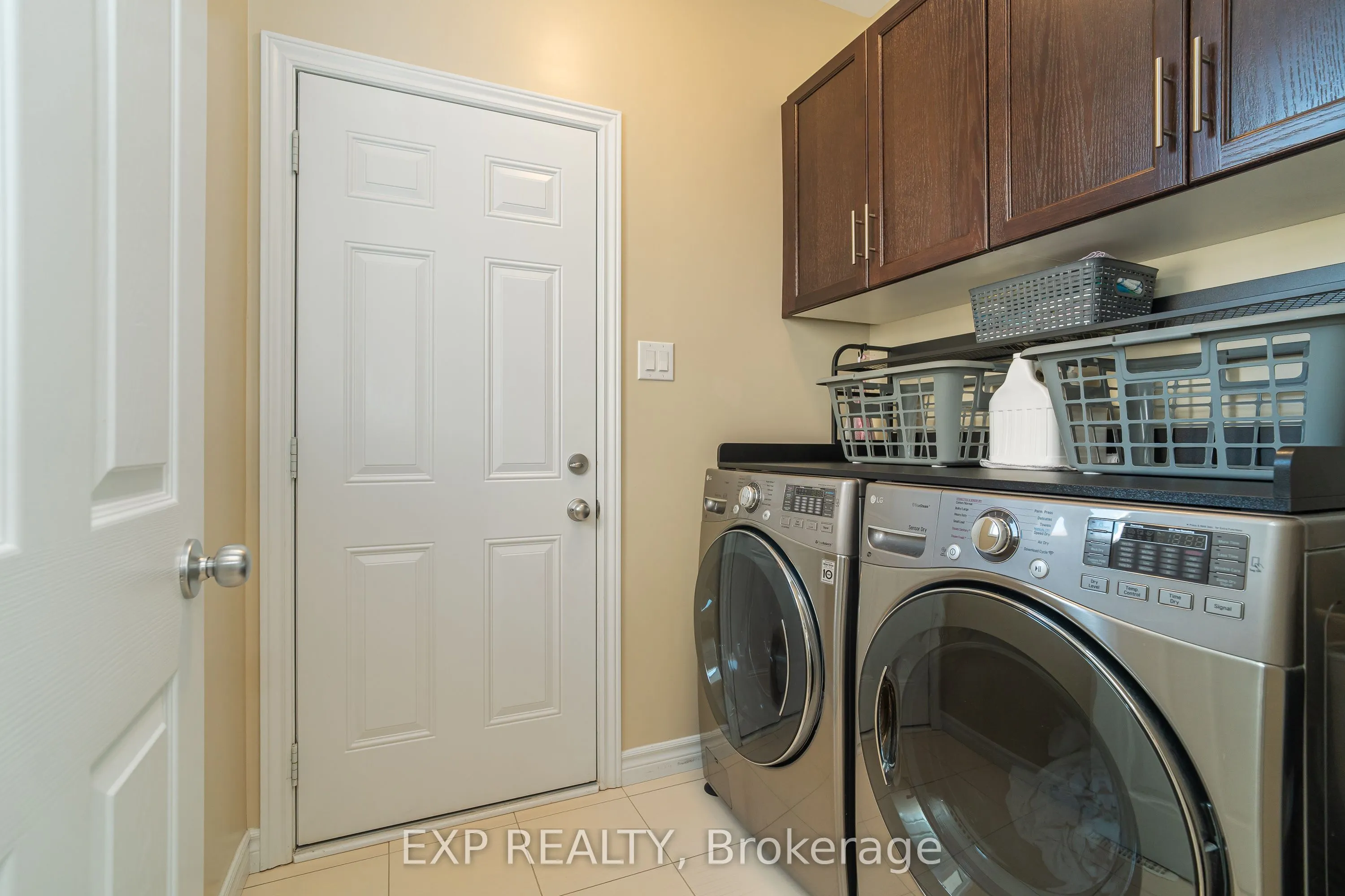 406 Sweetflag Street, ON K2J 5Y6