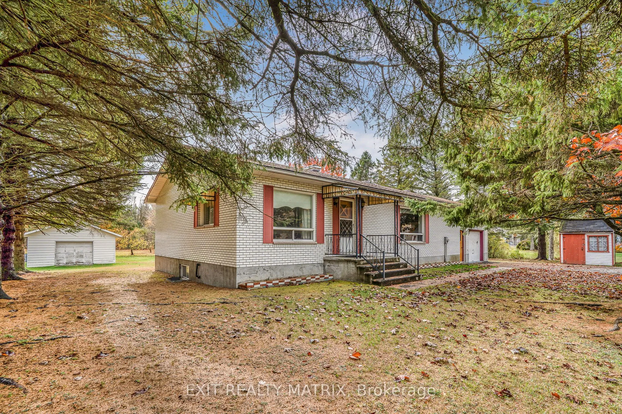 5079 County Rd 17 Road, ON K0B 1A0