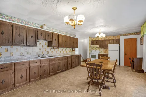 5079 County Rd 17 Road, ON K0B 1A0