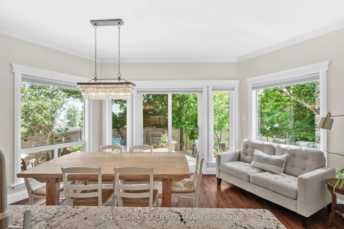 17 Colindale Avenue, ON K2J 4V6