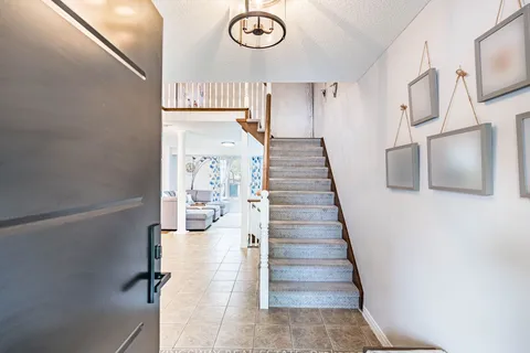 278 Southbrook Drive, ON L0R 1C0