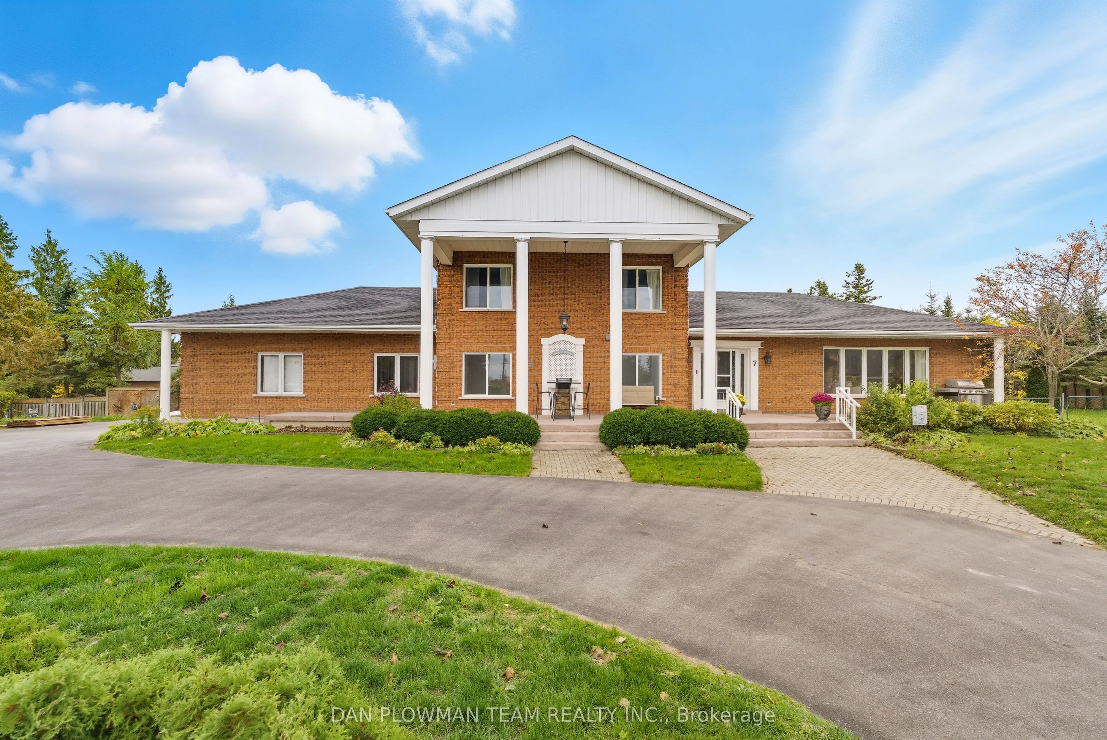 7 Oliver Court, ON K9V 5V9