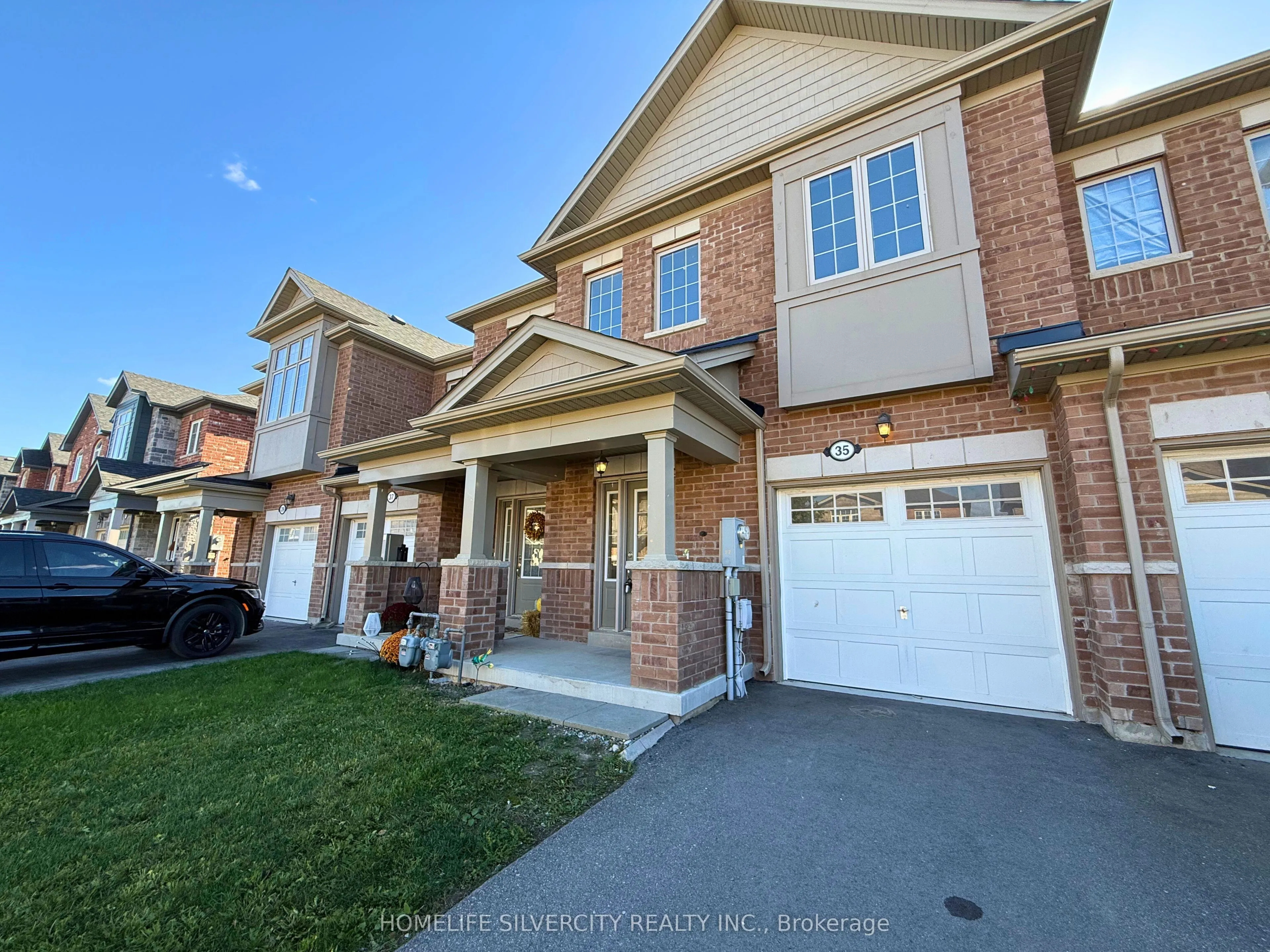 35 Sparkle Drive, ON L2V 0H2