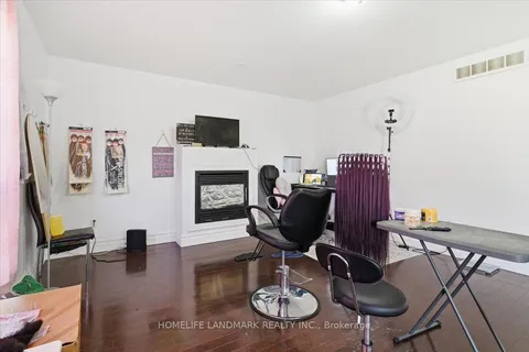 352 Blacksmith Way, ON K9L 0B4