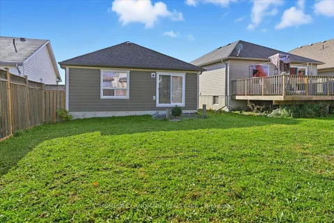 352 Blacksmith Way, ON K9L 0B4